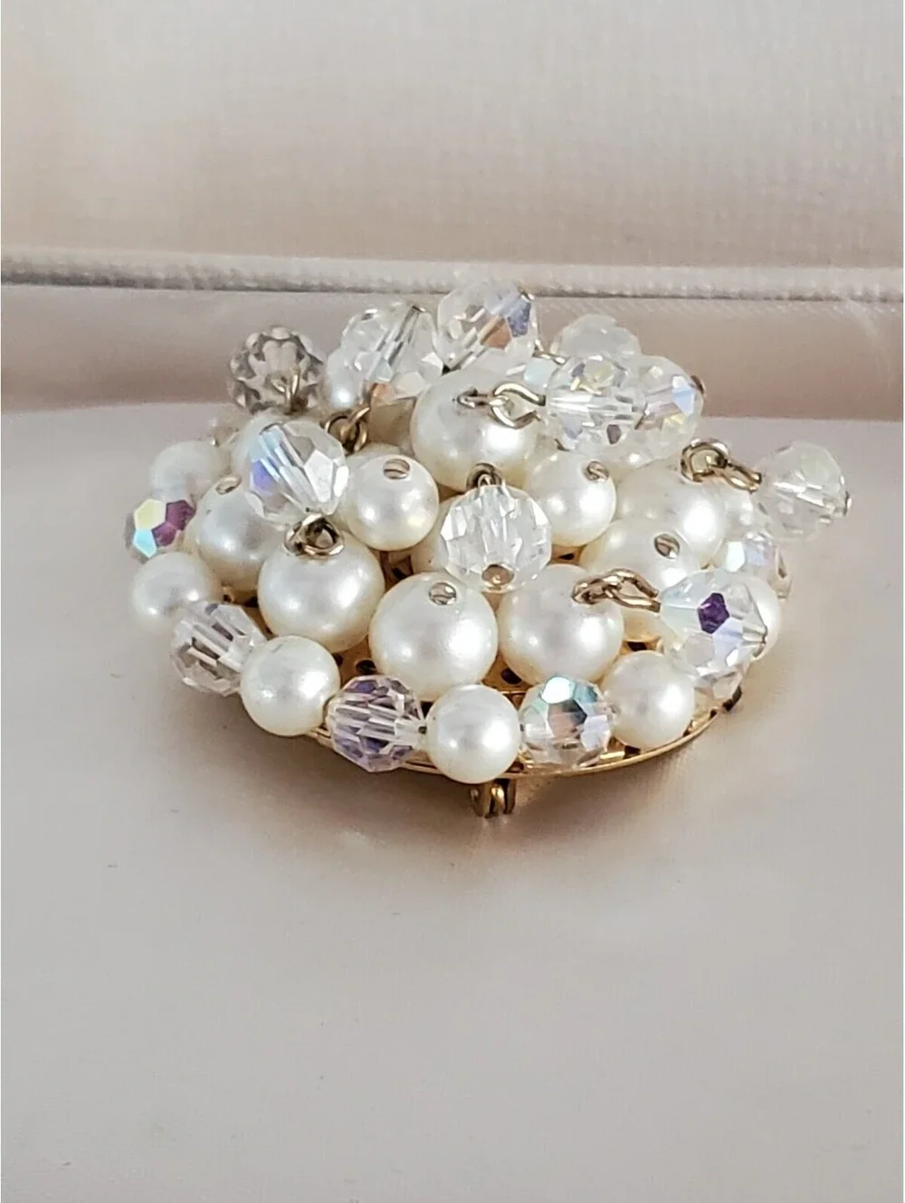 Vintage Signed Kramer Pearl & Aurora Borealis Crystal Cluster Cha-Cha Brooch Pin